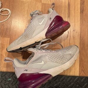 Nike 270 6 Y/38.5 EU